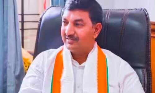 ಕೋಲಾರ ಕಾಂಗ್ರೆಸ್ ಟಿಕೆಟ್ ಇಬ್ಬರ ಜಗಳದಲ್ಲಿ ಮೂರನೇಯವರಿಗೆ ಲಾಭ…!