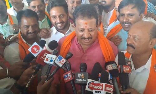 ನನ್ನ‌ಮೇಲೆ ಅನುಮಾನ ಬೇಡ ಸುಧಾಕರ್ ಗೆ ಎಸ್.ಆರ್.ವಿ ಟಾಂಗ್…!ನಾನು ಯಲಹಂಕ ಕ್ಷೇತ್ರದಲ್ಲಿ ಮಾತ್ರ ಪ್ರಚಾರ ಮಾಡ್ತೀನಿ ಎಂದ ವಿಶ್ವನಾಥ್..!